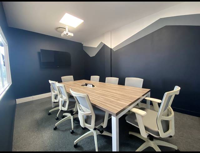 132M² OFFICE TO LET IN BROOKLYN